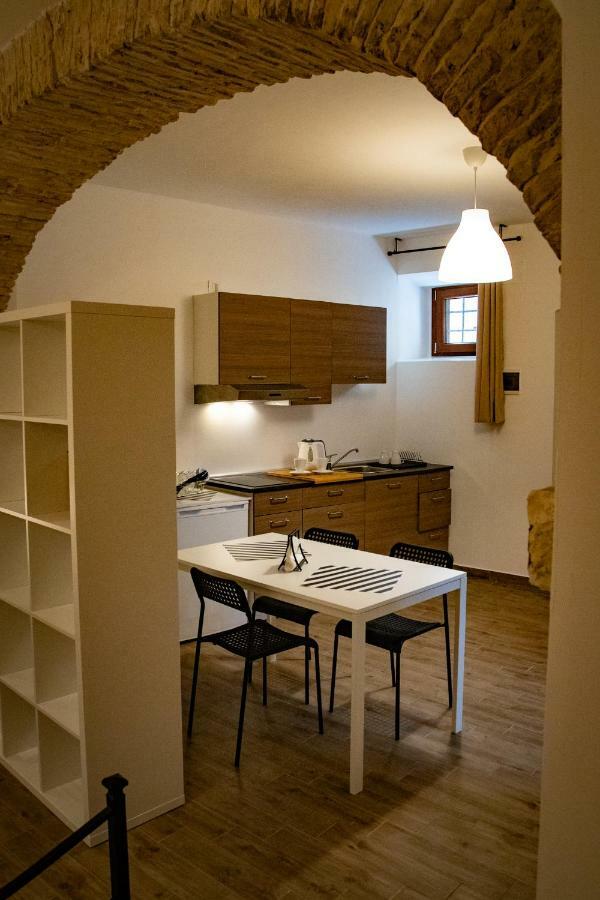 술모나 Casa Concerie Quattro 아파트 외부 사진